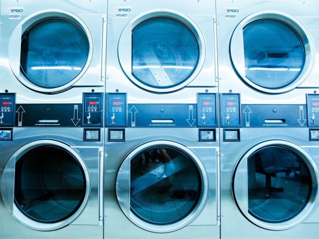 Dès maintenant, lavez les serviettes de bain à l’eau chaude pour éviter les bactéries