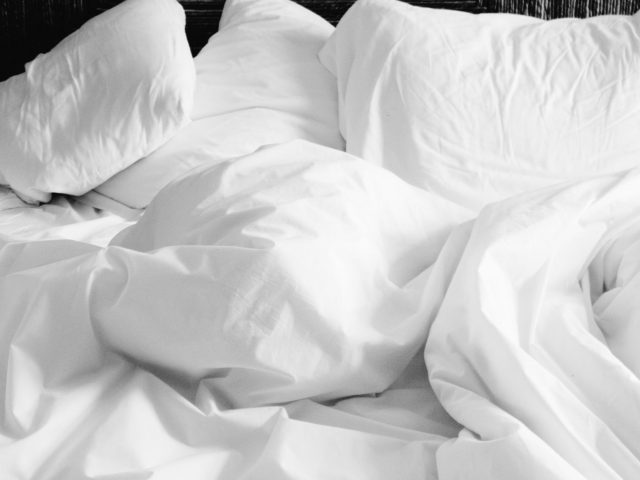 Fréquence idéale pour changer ses draps : conseils pratiques